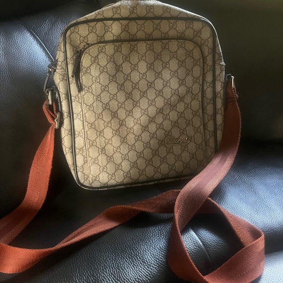 Gucci  monogram messenger bag - Picture 1 of 5
